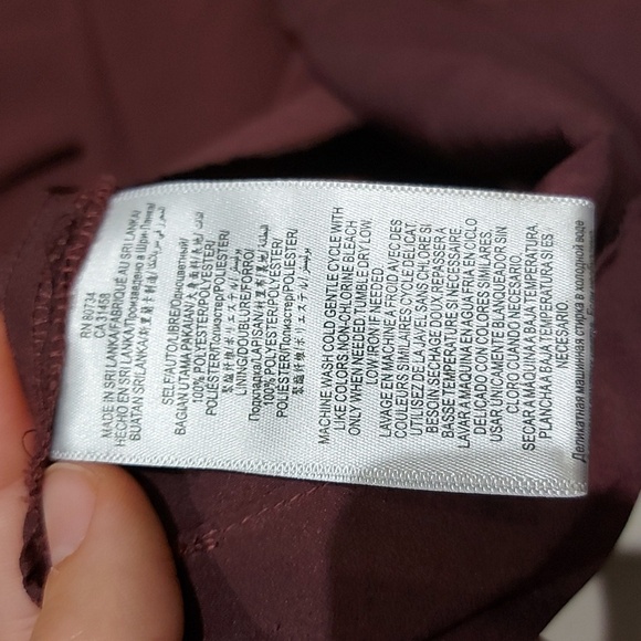 Adorable BCBGeneration burgundy tunic medium - Picture 3 of 7